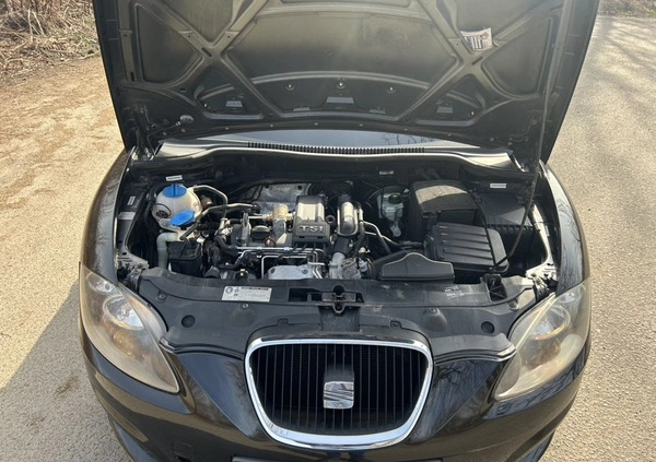 Seat Leon cena 17700 przebieg: 153000, rok produkcji 2011 z Będzin małe 352